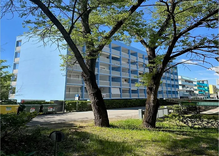 Bright In Close To The Sea Apartament