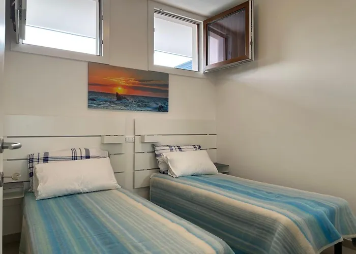 Apartament Bright In Close To The Sea *