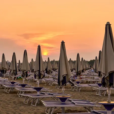 Bright In Close To The Sea Apartment Bibione