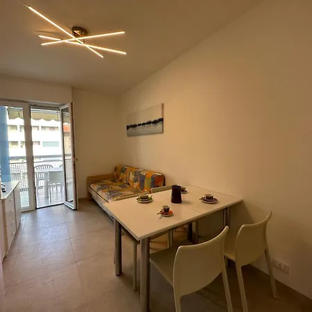 Bright In Close To The Sea Apartment Bibione