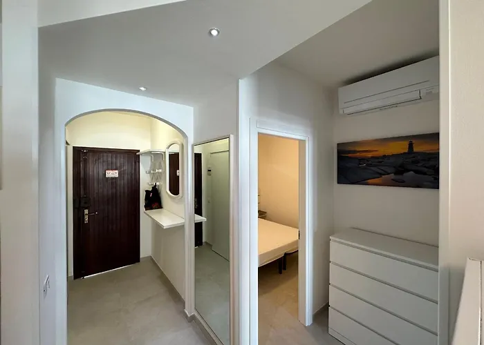 Bright In Close To The Sea